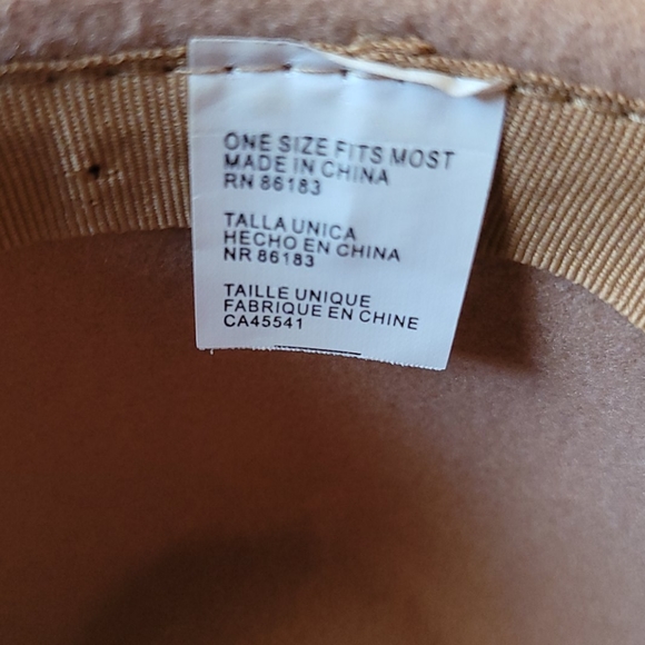 Felt Fedora with Black Ribbon Band - Picture 3 of 3